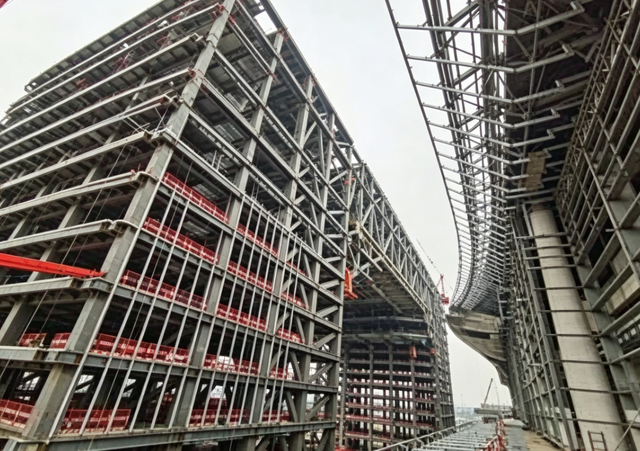 Pusat Perbelanjaan Struktur Baja | Bangunan Mal Baja Prefabrikasi Khusus