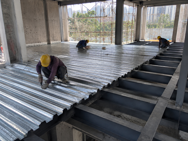 Penyelesaian Rangka Lantai Keluli Tugas Berat untuk Kemudahan Perindustrian